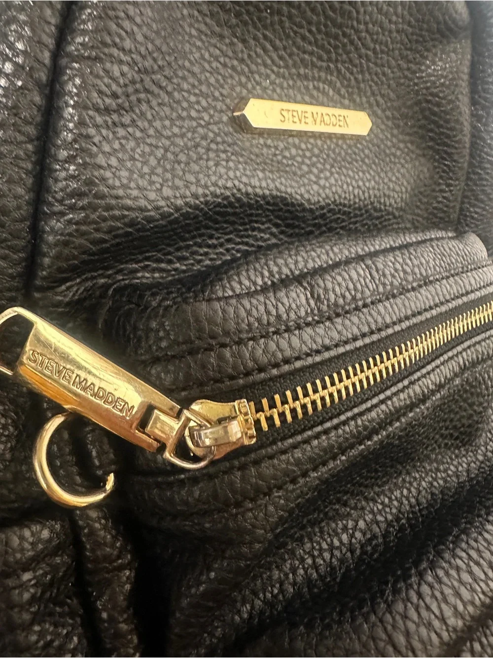 Steve Madden compact mini